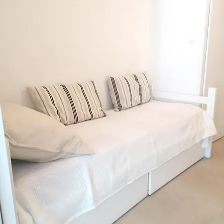 Avec Jardin Dans Résidence Avec Piscine Appartamento